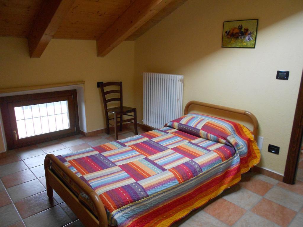 Apartmán Agriturismo Monrabbioso Cereseto Pokoj fotografie