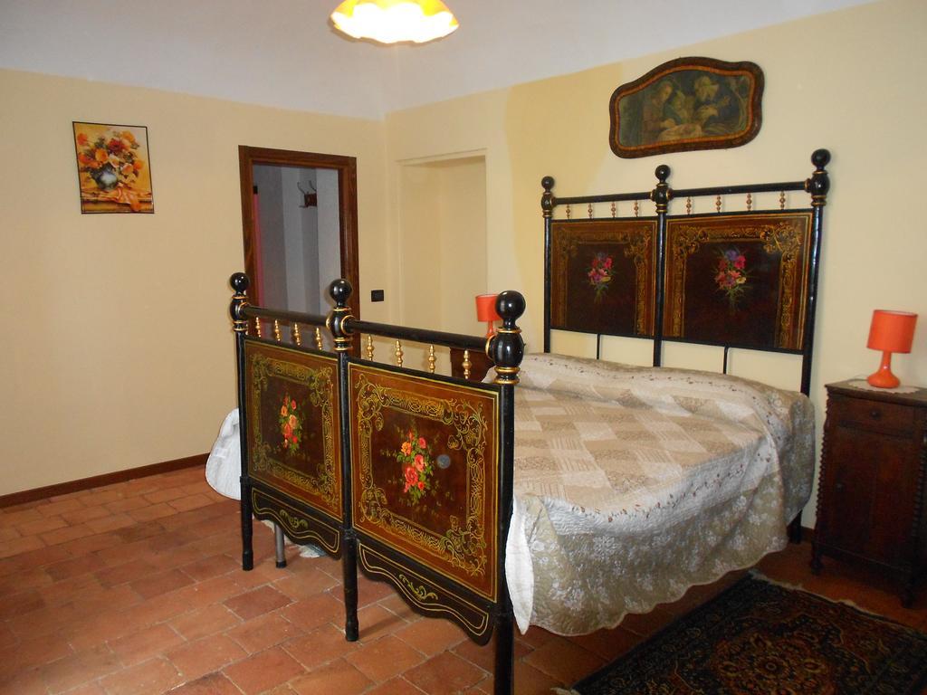 Apartmán Agriturismo Monrabbioso Cereseto Pokoj fotografie